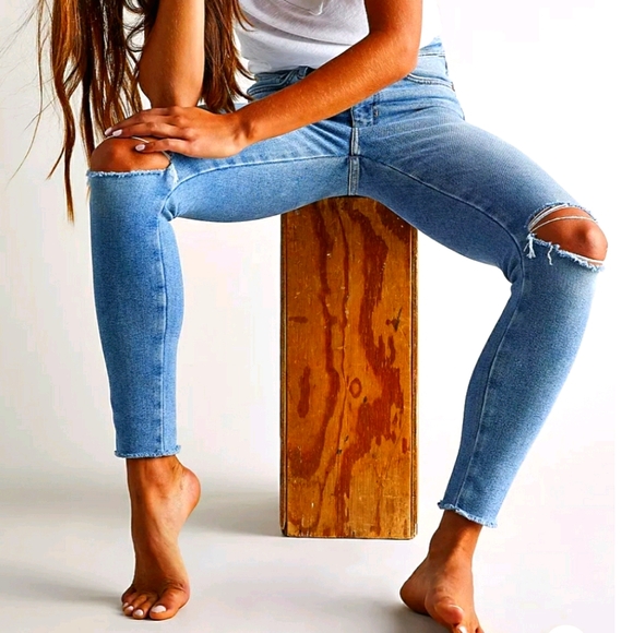 Free People Denim - NWOT Women's Free People Raw High-Rise Jegging